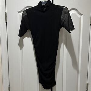 Cache M black 💯 nylon stretch soft turtleneck worn once side rushing euc